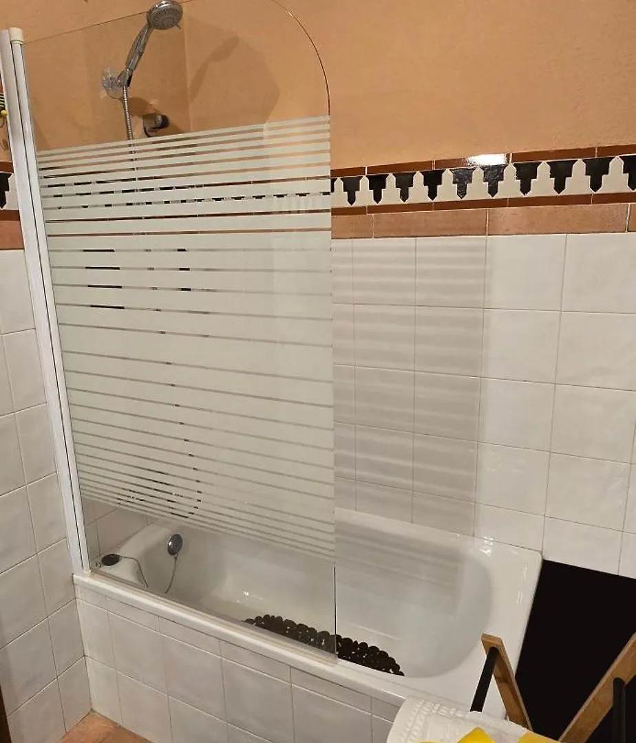 Privat bolig Villa Castella Acogedora Casa Para Familias Con Piscina Y Jardin Cerca Del Mar Marbella