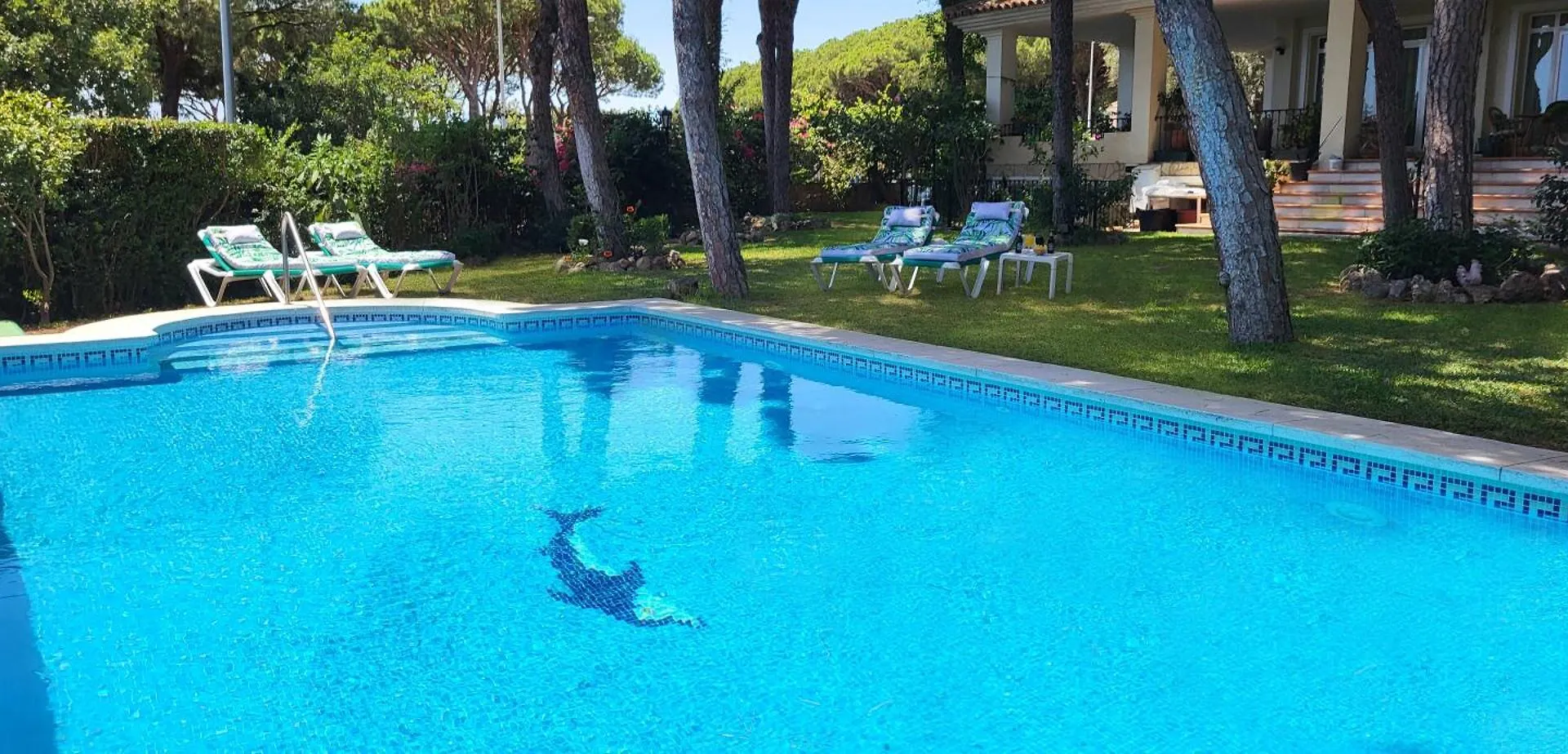 Villa Castella Acogedora Casa Para Familias Con Piscina Y Jardin Cerca Del Mar 마르베야 홈스테이