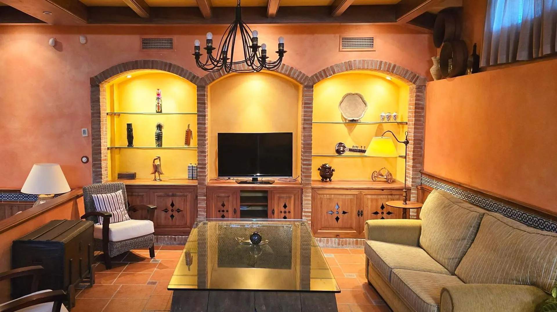 Villa Castella Acogedora Casa Para Familias Con Piscina Y Jardin Cerca Del Mar 마르베야 스페인